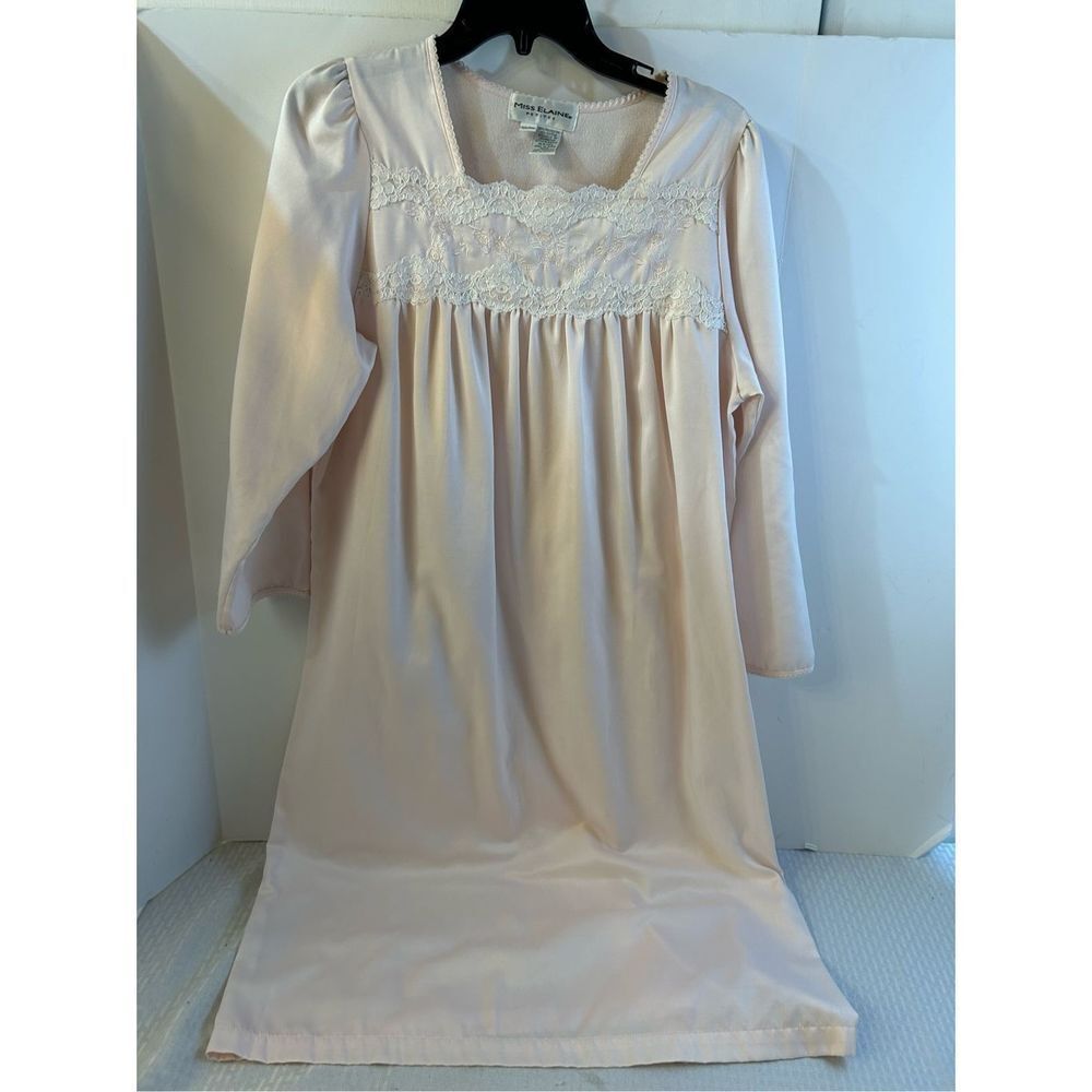 Miss Elaine gown pink white lace flowers rn#17414 PM Petite Medium Made Dubai‎